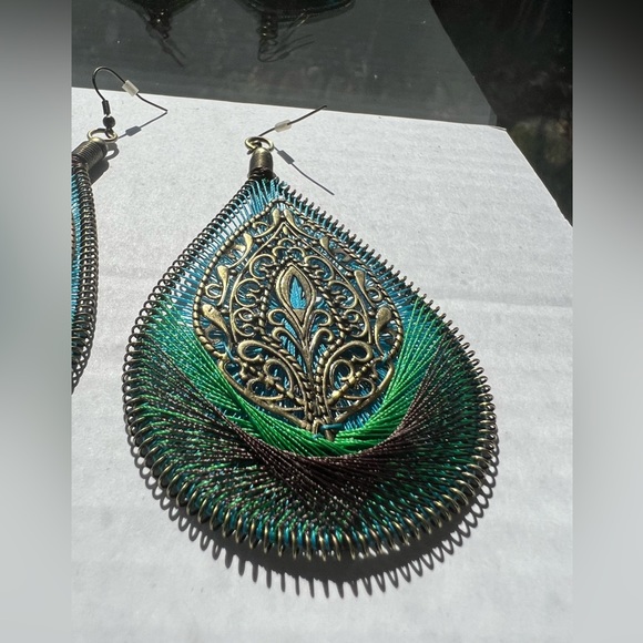 MI AMORE Peacock Dangle-Earrings Colorful & Silver-Tone Colored - Picture 4 of 9